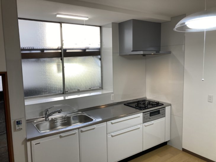 タカラスタンダード「エーデル」ホーローで人気のキッチンへリフォーム｜静岡県函南町柏谷