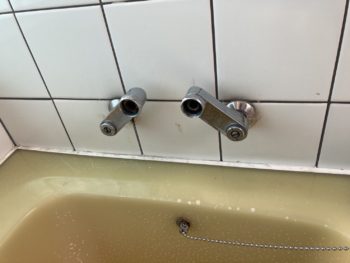 ダイヤルタイマー式でお湯が止まる定量止水式壁付けサーモスタット水栓