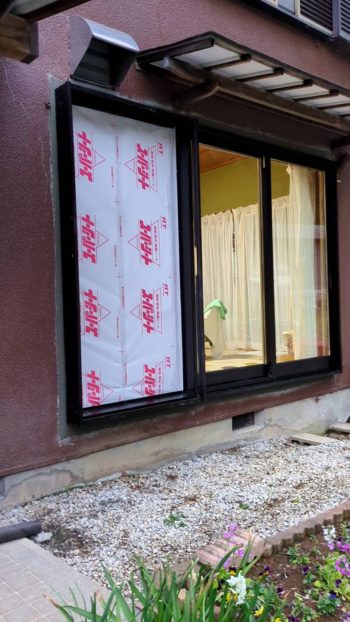 家の歪みがひどく、窓が閉められない。サッシ入替え工事 