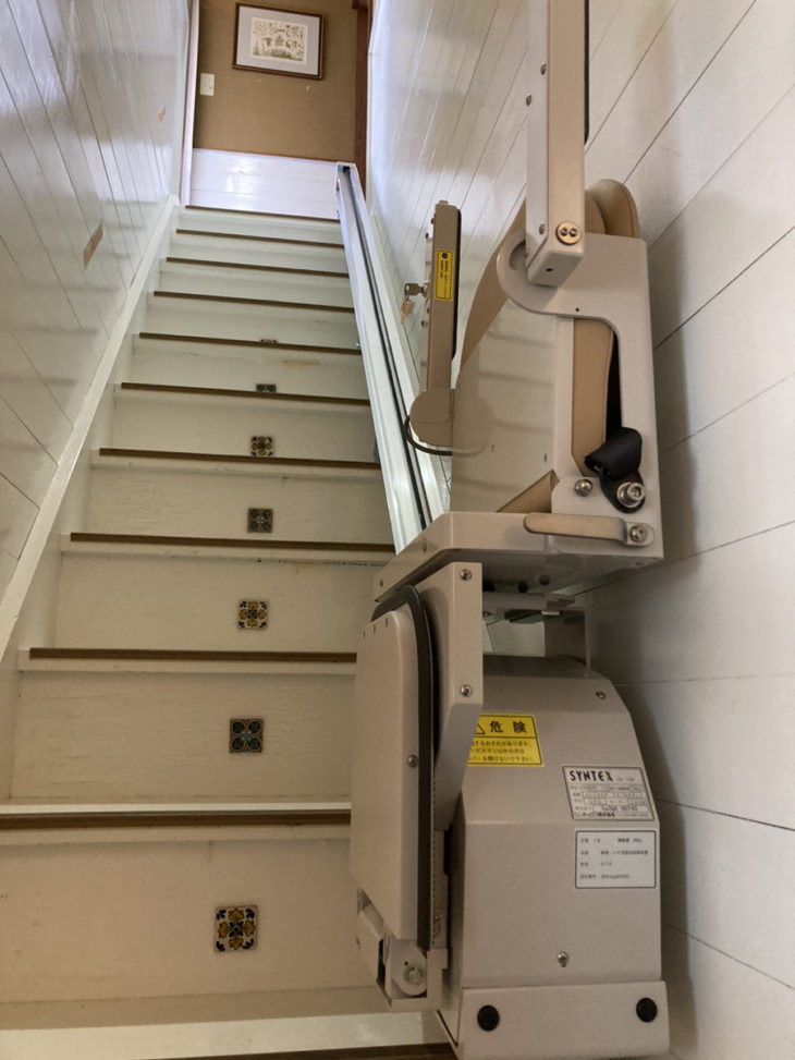 階段昇降機設置工事・介護リフォーム｜伊豆の国市