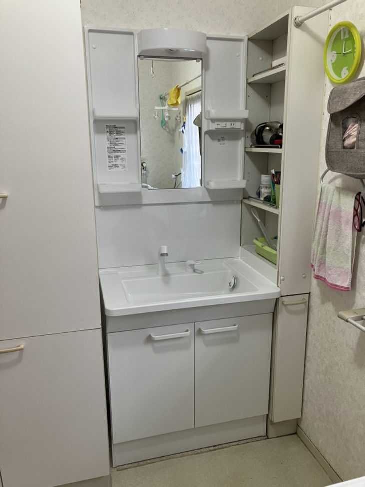 チラシ掲載！使いやすい機能とお買い求めやすい価格の洗面化粧台TOTO「Vシリーズ」