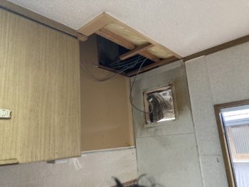 約30年使用したプロペラファンのキッチン換気扇交換｜函南町