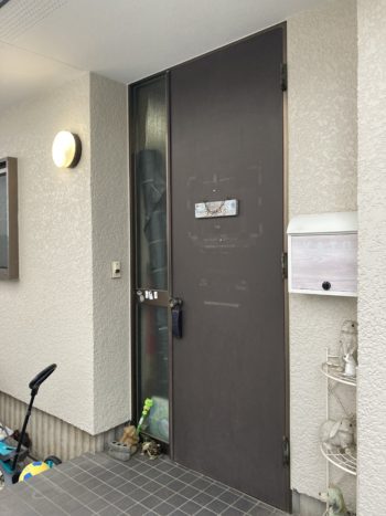 玄関のドアクローザーが壊れたので交換！