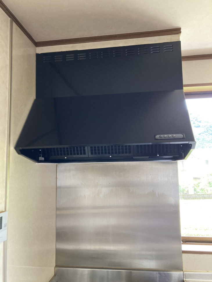 トイレ改修、レンジフード交換工事｜伊豆市