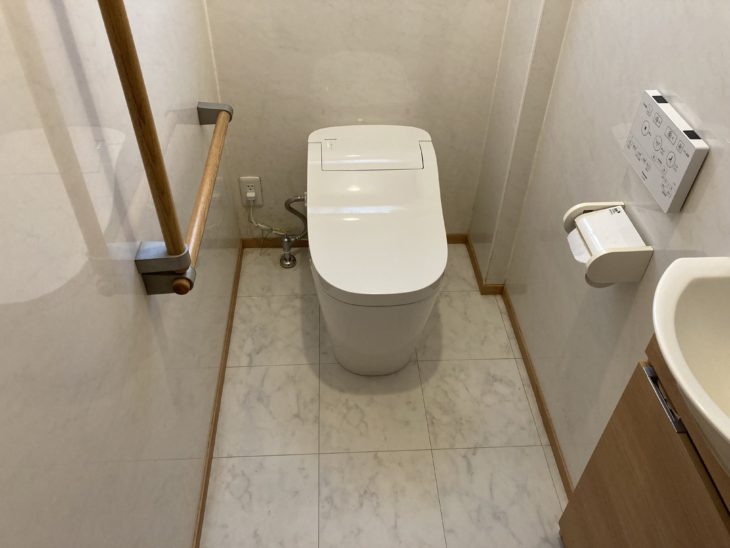 センサーが壊れてトイレからブーという音がする