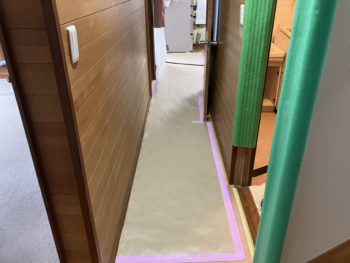 3つの不満を解消！洗面化粧台、壁、床交換工事