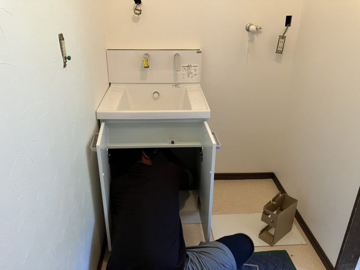3つの不満を解消！洗面化粧台、壁、床交換工事