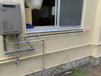 シャワーから水もお湯も出ない！給湯器交換