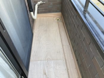 ブカブカするベランダから雨漏りがする！ベランダ防水工事