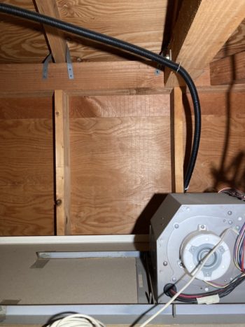 ユニットバスと洗面脱衣所に換気扇新設工事｜三島市