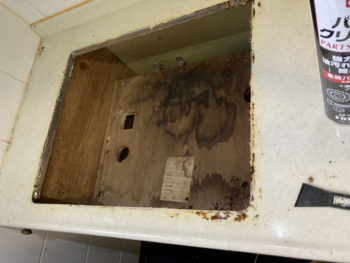 ガスコンロの火が「ボッ！！」と点火するので危ないためノーリツの最新機種に交換