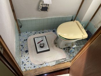 トイレ改修工事｜TOTO　ピュアレストQR+暖房便座