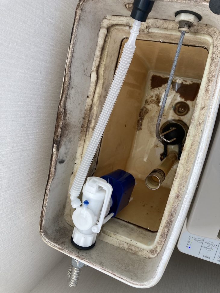 トイレの便器内に水がチョロチョロ出てきて困ってるの