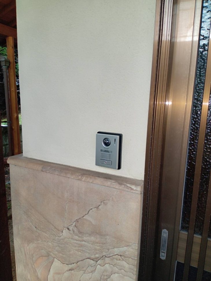 防犯対策に！ドアホンと防犯カメラの設置工事