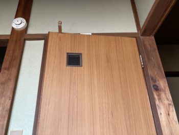トイレ改修・クロス貼り替え・扉交換｜函南町