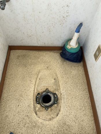トイレ交換工事17万円