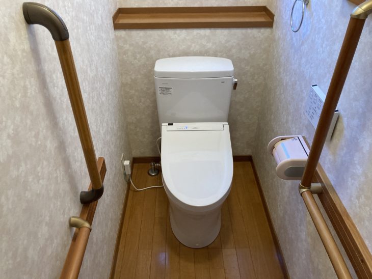 トイレで水漏れが起きてTOTOピュアレストQRに交換｜三島市