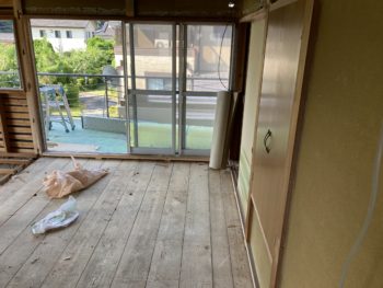 同居のお子様のために和室と洋室を一部屋に内装リフォーム