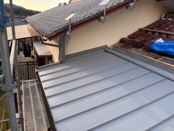 築50年。雨漏りがして雨漏り調査から屋根改修+外壁塗装｜伊豆の国市