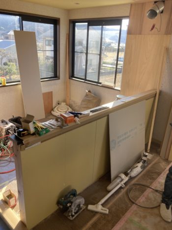 セキスイハイムのボックスラーメン構造の家を2世帯住宅にリフォーム