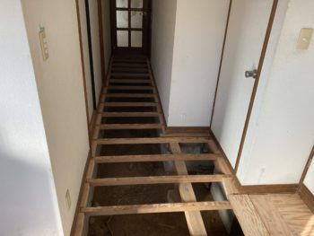 水回り（浴室、洗面台、トイレ、キッチン）LDK・廊下床張り替え｜伊豆の国市