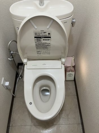 薬局店舗のトイレ便座のみ交換｜伊豆の国市