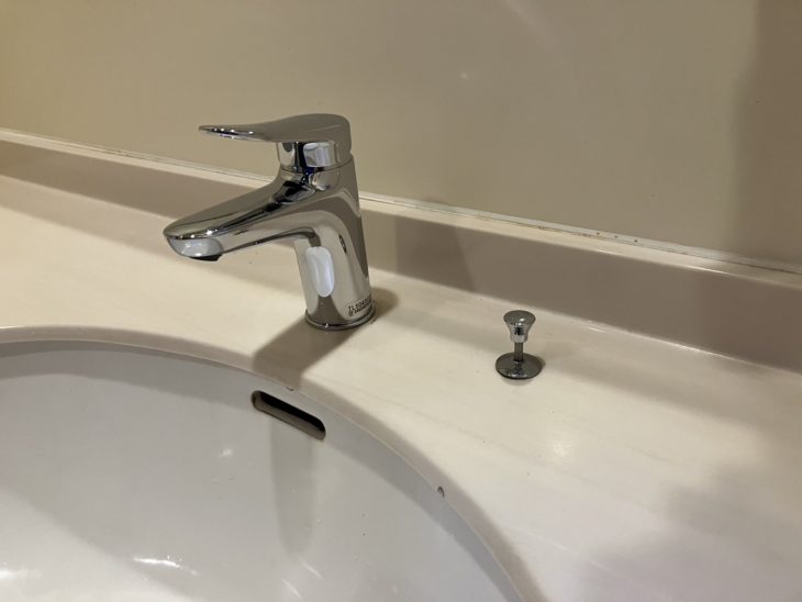 水回り機器交換工事（洗面化粧台の水栓、トイレ、浴室換気扇）｜伊豆の国市