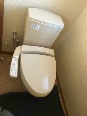 水回り機器交換工事（洗面化粧台の水栓、トイレ、浴室換気扇）｜伊豆の国市