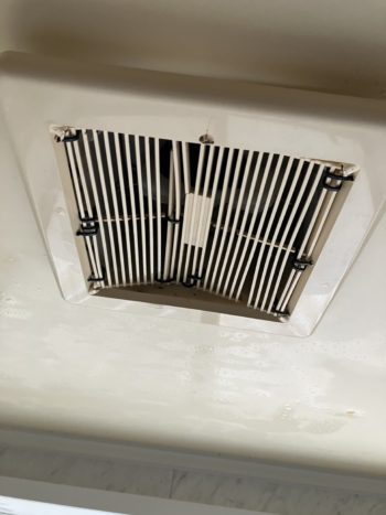 水回り機器交換工事（洗面化粧台の水栓、トイレ、浴室換気扇）｜伊豆の国市