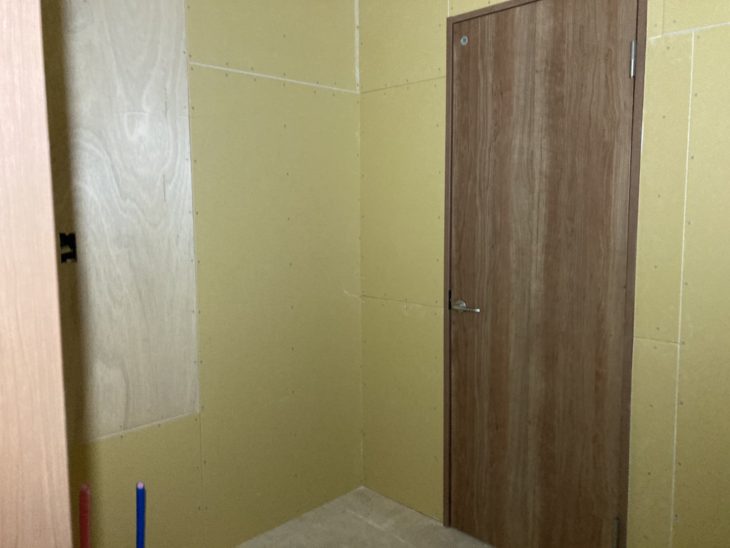 農機具倉庫を改修しシャワー室+脱衣場+化粧室を新設｜伊豆の国市