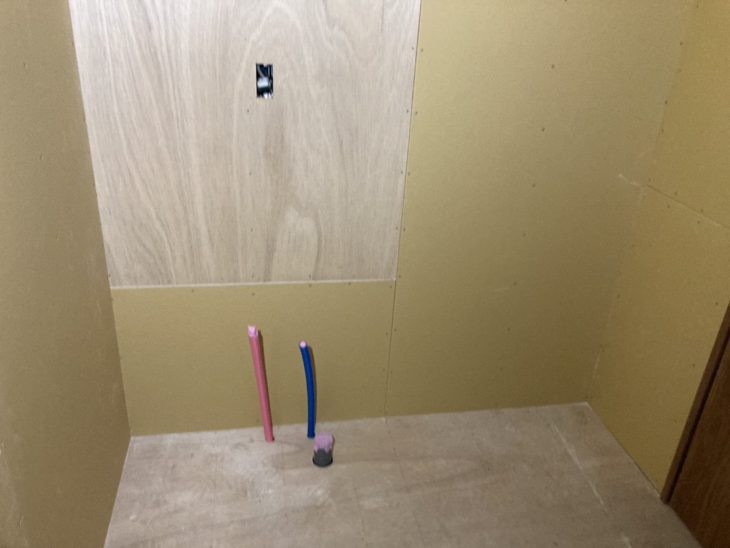 農機具倉庫を改修しシャワー室+脱衣場+化粧室を新設｜伊豆の国市