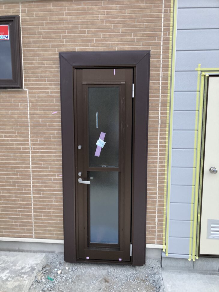 事業所に外部トイレ空間を新設