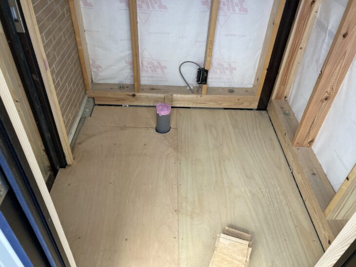 事業所に外部トイレ空間を新設