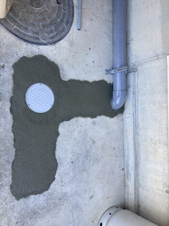 事業所に外部トイレ空間を新設