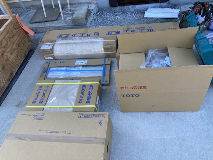 事業所に外部トイレ空間を新設