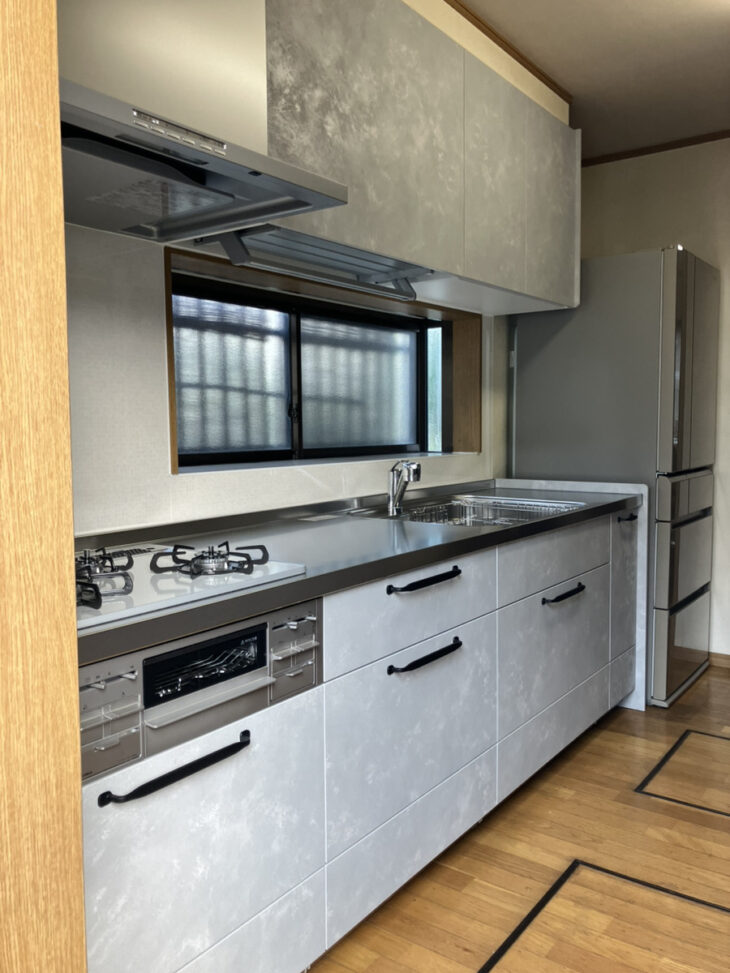 ステンレス製「クリナップ」ステディアにキッチン交換