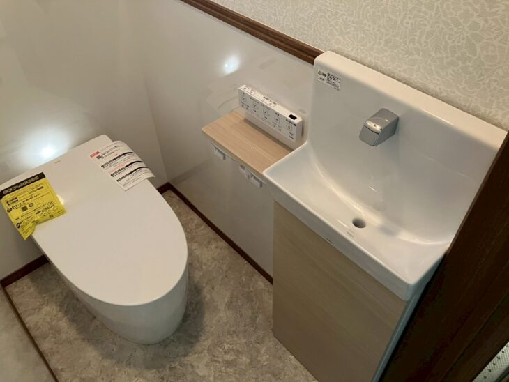 トイレ　交換後