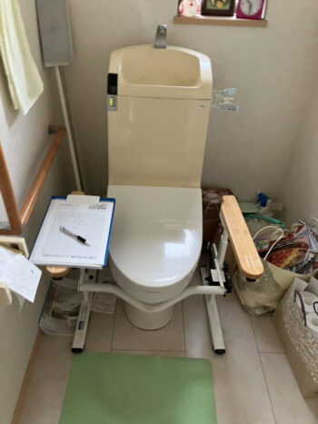 トイレリフォーム　ビフォー