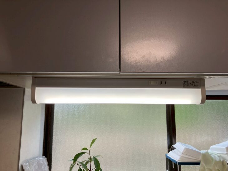 キッチン照明交換後