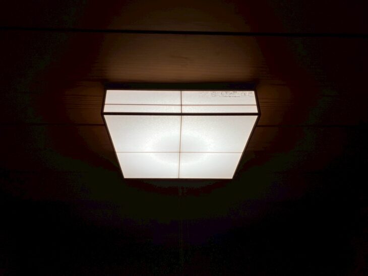 和室照明交換後