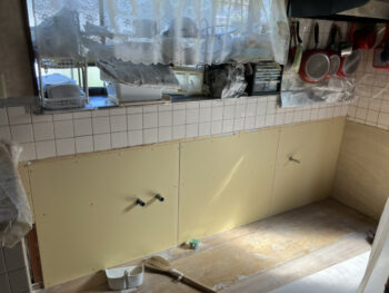 キッチン解体