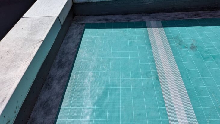 防水工事　シート貼り