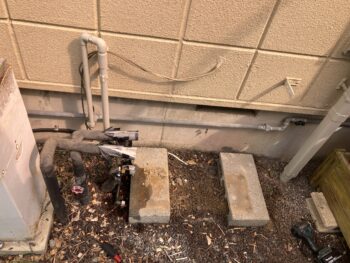 給湯器　本体撤去