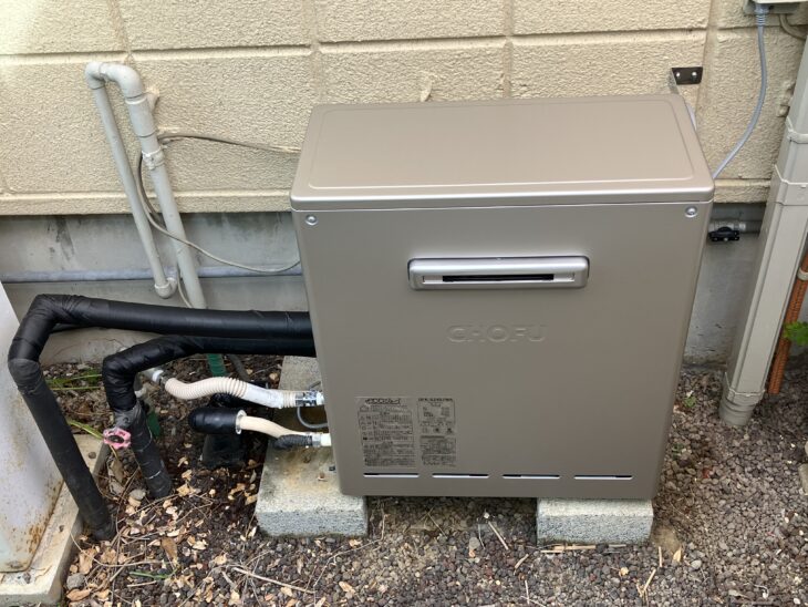 給湯器　本体設置完了
