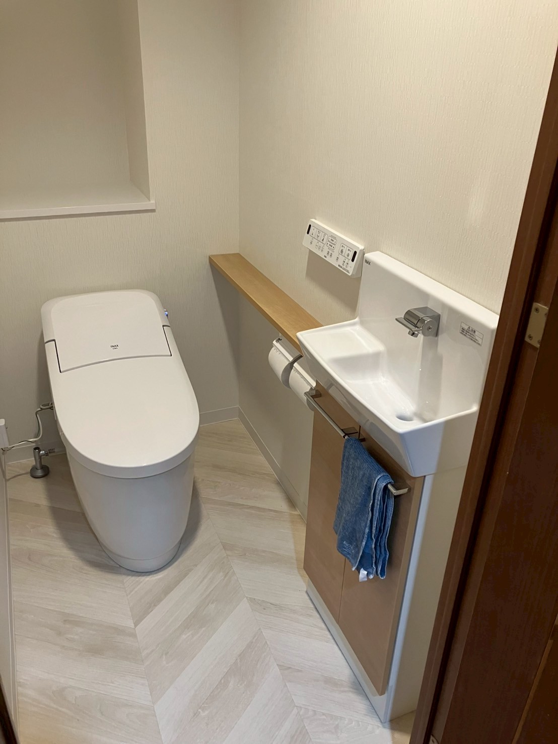 三島市｜マンションのトイレタンクより水漏れ。階下への心配もあるため交換リフォーム