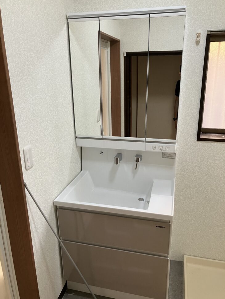 洗面化粧台　施工後