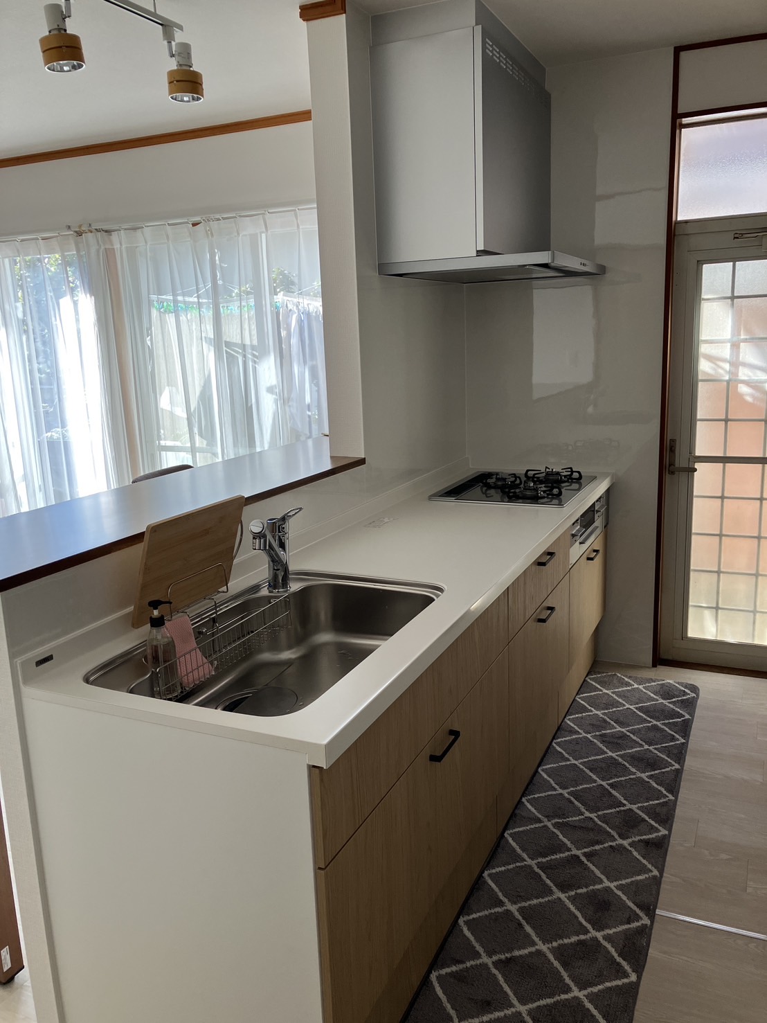 戸建て住宅の水回り4点と、内装、サッシ工事595万円|三島市