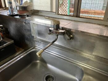 キッチン水栓ビフォー