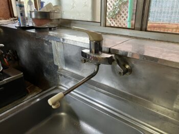 キッチン水栓ビフォー