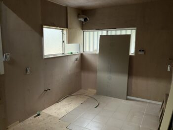 キッチン　下地作り